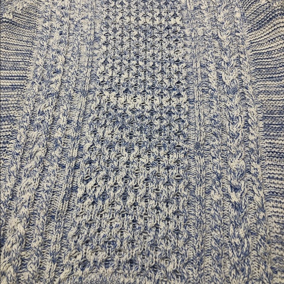 Prettigo Knitted Sweater Blue and White - Picture 8 of 8